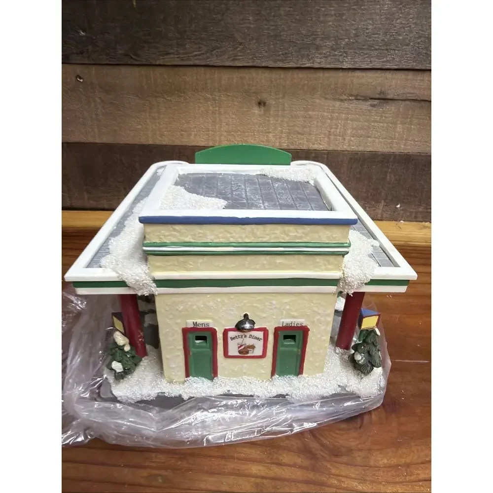 Betty's Diner The Christmas Village Collection St Nicholas Square In Box